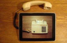 Jak założyć w domu telefonię VOIP? Jak zamienić telefon stacjonarny na VOIP-a?
